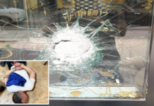 Atracan una joyería de Valencia a martillazos y acaban detenidos mientras lo celebraban en un bar Atracan una joyería a martillazos en Valencia y acaban detenidos mientras lo celebraban en un bar