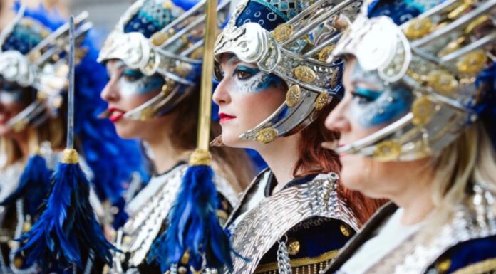 Hora y lugar de la Entrada de Moros y Cristianos este fin de semana en Valencia