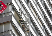 Dos muertos y un herido al desplomarse un andamio en un edificio de Benidorm