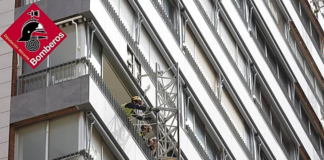 Dos muertos y un herido al desplomarse un andamio en un edificio de Benidorm