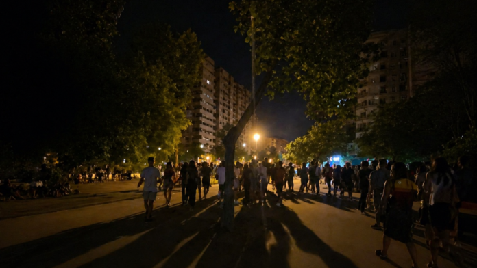 Apuñalan a un joven junto a una discoteca de Valencia
