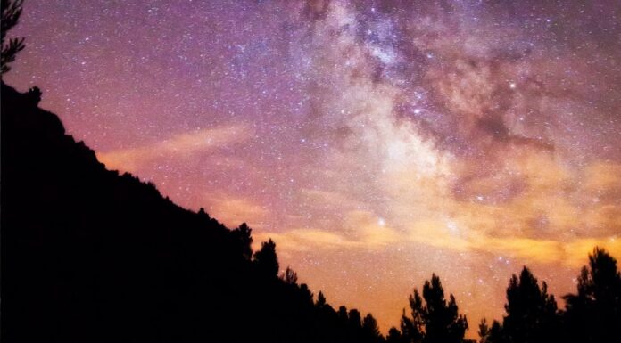 Aras de los Olmos, entre flores y estrellas: la escapada perfecta de primavera Aras de los Olmos, entre flores y estrellas: la escapada perfecta de primavera