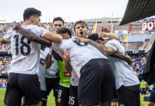 El Valencia CF gana y consigue alejarse del descenso
