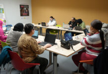 Mislata aposta per l’alfabetització digital per a reduir la bretxa tecnològica amb el suport de fons europeus Mislata