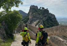 Espectacular rescate en un torreón del Castillo de Xàtiva