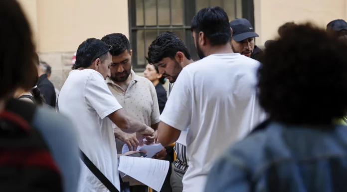 València refuerza Registro y Servicios Sociales ante el colapso por la regularización València refuerza Registro y Servicios Sociales ante el colapso por la regularización