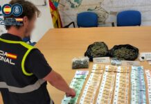 Desmantelan una “tienda” de droga frente a un colegio de Torrent Desmantelan una “tienda” de droga frente a un colegio de Torrent