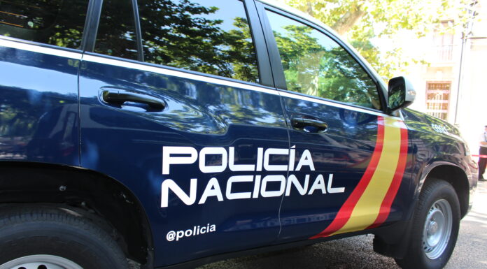Atracan una farmacia de Valencia y amenazan a las empleadas con un cuchillo