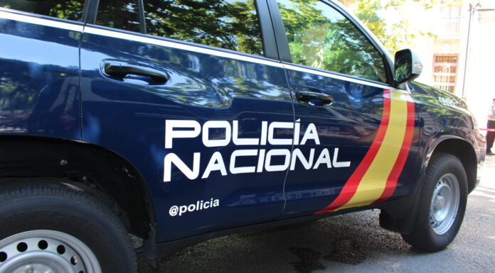 Atracan una farmacia de Valencia y amenazan a las empleadas con un cuchillo