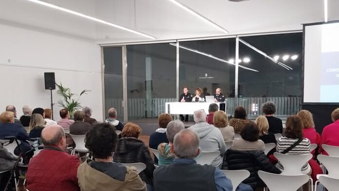 7televalencia-policia-torrent Torrent organitza una xarrada sobre autoprotecció davant les noves modalitats delictives
