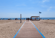 La Pobla de Farnals revalida les dues banderes blaves i consolida el seu model de platja sostenible