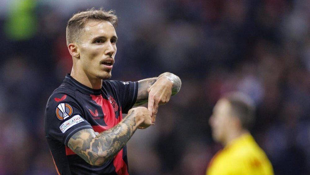 Grimaldo está en el mejor momento de su carrera. EFE