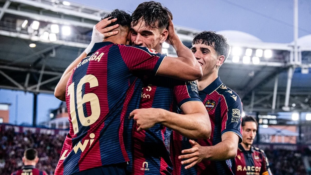 El Levante está a un paso de la permanencia