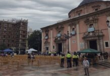 Las lluvias amenazan la fiesta de la Virgen: alerta amarilla este fin de semana Plaza de la Virgen bajo lluvias