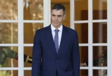 Pedro Sánchez descarta elecciones anticipadas: “Total colaboración con la justicia” Pedro Sánchez en las puertas de Moncloa