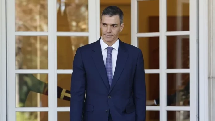 Pedro Sánchez en las puertas de Moncloa