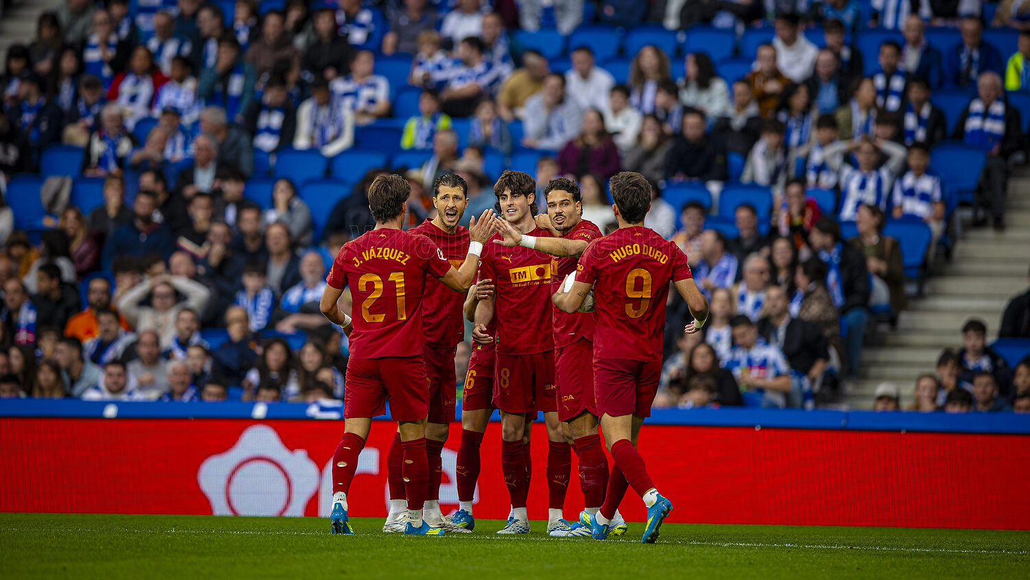 Valencia CF celebrando la remontada frente a la Real Sociedad en la última jornada