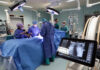 Un hospital valenciano incorpora una innovadora cirugía sin radiación para adolescentes