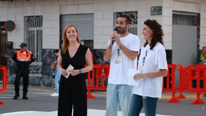 Foto FesArt Catarroja celebra la segona edició del FesArt amb dansa, circ i arts escèniques al carrer