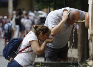 Alerta amarilla en Valencia por altas temperaturas que marcarán récord histórico en el mar