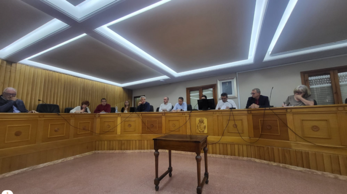 PLENO EXTRAORDINARI O CHIVA 18.06