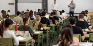 La PAU, en riesgo por la amenaza de dimisión de profesores