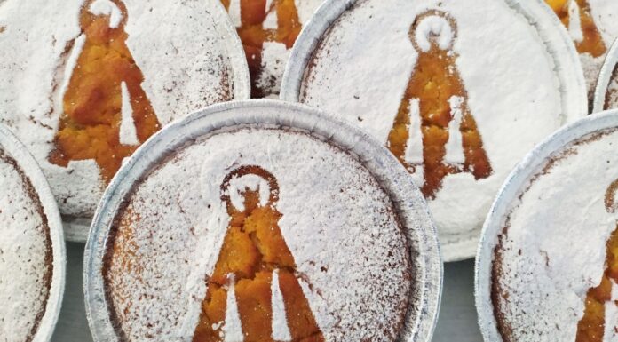 Les Geperudetes, dulce valenciano de calabaza y almendra por la Virgen de los Desamparados