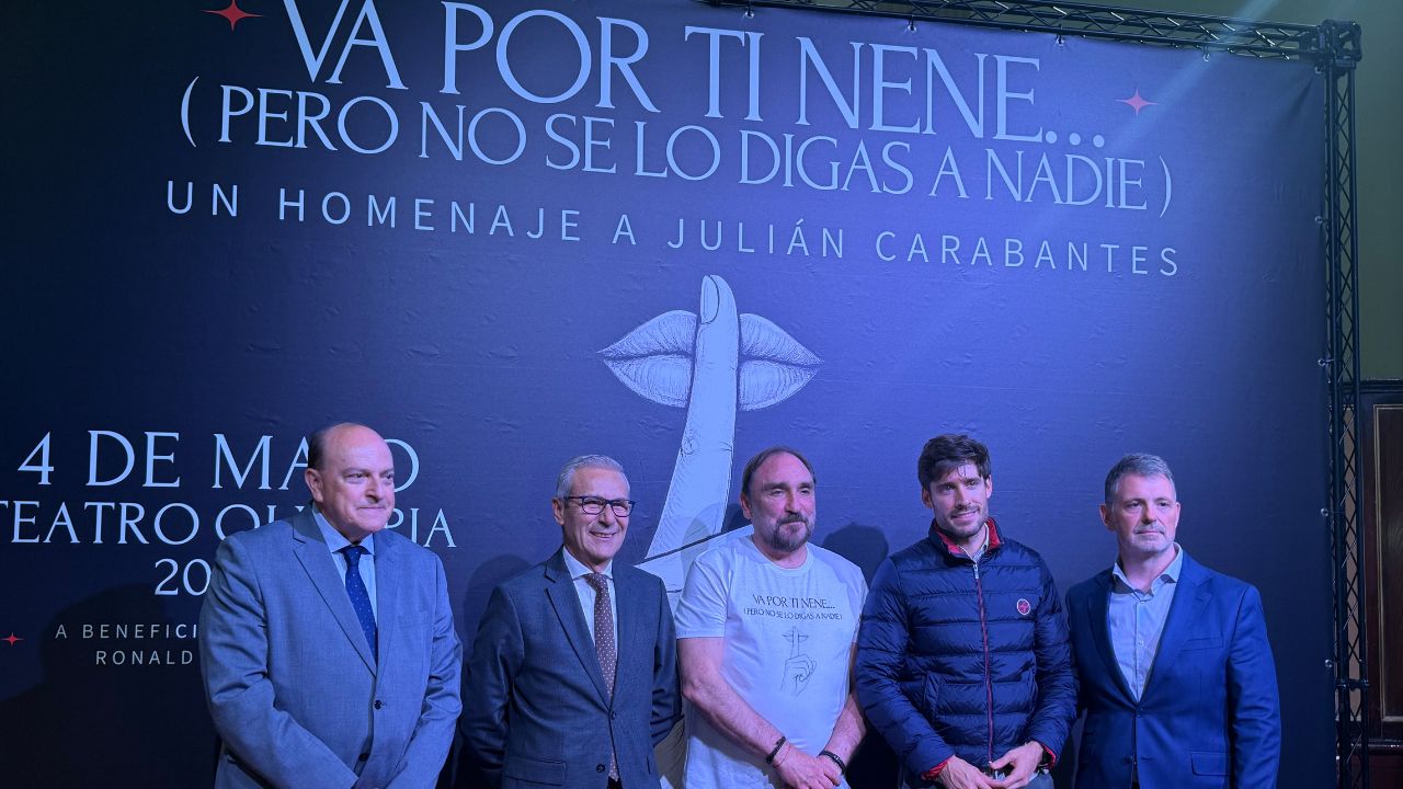 Acto de recuerdo a Julián Carabantes con participación del mundo fallero