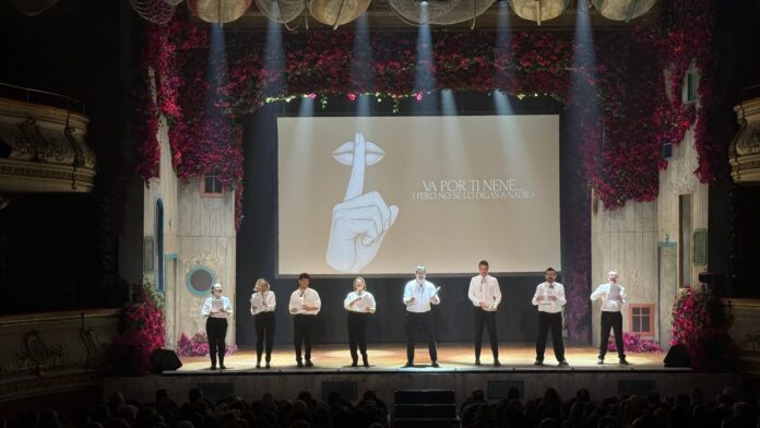 Homenaje a Julián Carabantes en el Teatro Olympia de València