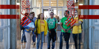 Sigue la huelga educativa: Generalitat y sindicatos acercan posturas tras una negociación maratoniana