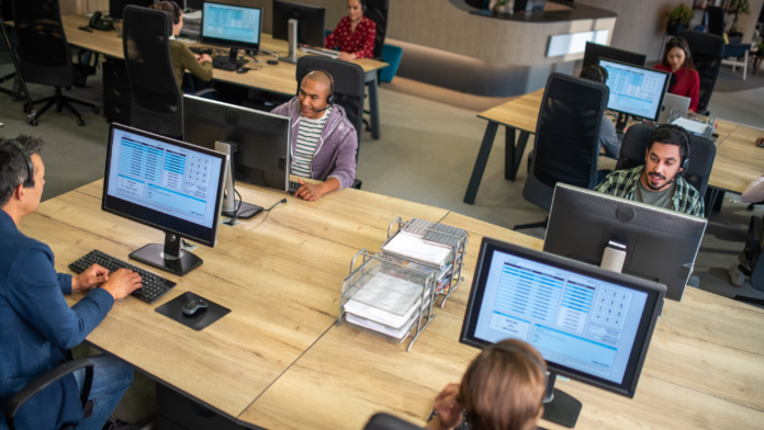 7televalencia-call-center Un giro laboral obliga a las empresas a compensar los festivos que caigan en sábado