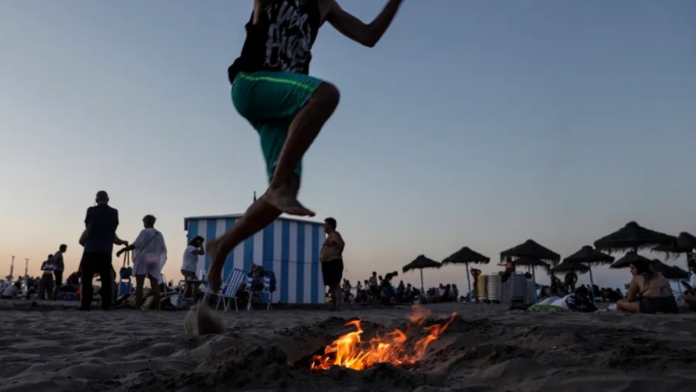 7televalencia-noche-san-juan ¿El 24 de junio será festivo recuperable en Valencia? Esto es lo que cambia con San Juan en 2026