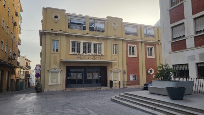 TEATRO MUNICIPAL ASTORIA CHIVA Teatre Municipal Astoria de Chiva