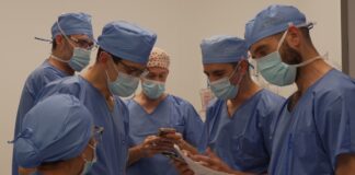Dr. Carballeira y su equipo