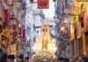 La procesión de la Virgen de los Desamparados llena de devoción las calles de València