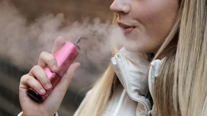 reino-unido-vapeadores-desechables El auge de los vapers preocupa a los expertos ante el alto consumo de tabaco en España