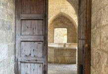 Valencia restaurará las puertas de madera de las Torres de Serranos