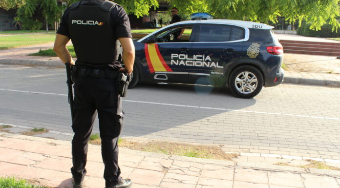Una agresión homófoba termina en una persecución policial en el antiguo cauce del río Turia Una agresión homófoba termina con cinco detenidos en Valencia