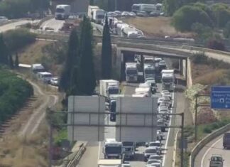 Colapso en la A23 entre Sagunto y Gilet