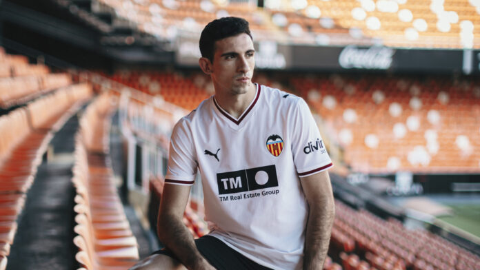 7televalencia camiseta valencia cf 2026-2027 4 Camiseta oficial de la temporada 2026-2027
