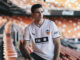 El Valencia CF presenta su nueva equipación en la despedida de Mestalla Camiseta oficial de la temporada 2026-2027