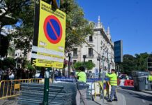 La calle Colón comienza su reforma y pone fecha a su reapertura total Comienza la reforma de la calle Colón y pone fecha a su reapertura total