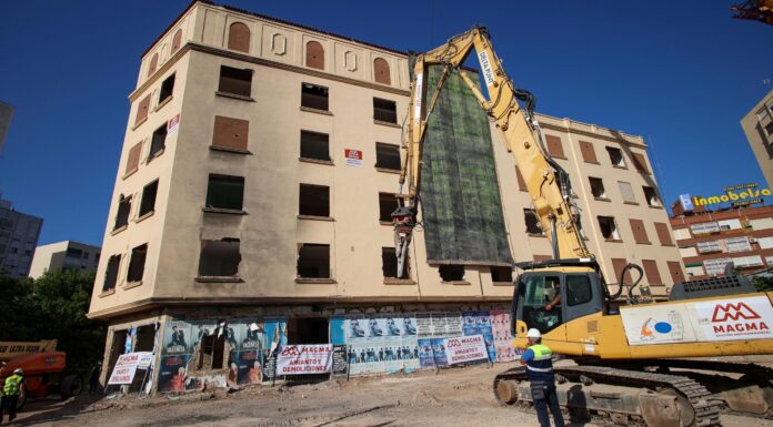 Adiós al Chernóbil valenciano para construir nuevas viviendas en Campanar Adiós al Chernóbil valenciano para la construcción de nuevas viviendas en Campanar