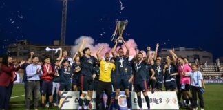 UE Tavernes de la Valldigna celebrando La Nostra Copa