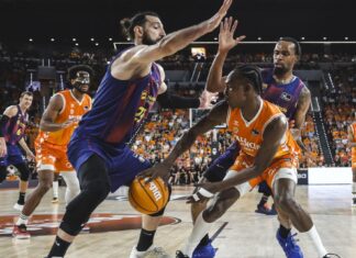 Segundo partido de la final entre el Valencia Basket y FC Barcelona
