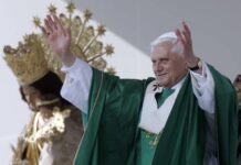 Valencia recuerda a Benedicto XVI y Juan Pablo II mientras España recibe a León XIV
