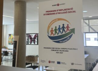El programa d’implementació d’itineraris d’inclusió social finalitza amb èxit els tallers sobre alfabetització digital