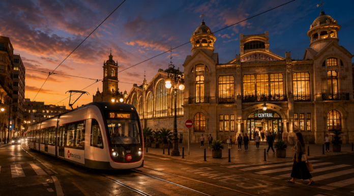 El tranvía volverá al centro de Valencia: así sería el recorrido que pasaría junto al Mercado Central El tranvía volverá al centro de Valencia: así sería el recorrido que pasaría junto al Mercado Central