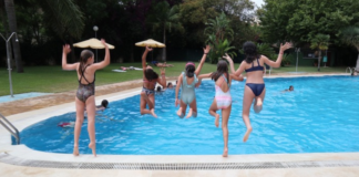 Las vacaciones escolares salen caras a las familias valencianas: hasta 2.000 euros de gasto por hijo