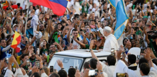 Más de mil valencianos ponen rumbo a Madrid para ver al Papa León XIV: "Es una oportunidad única"